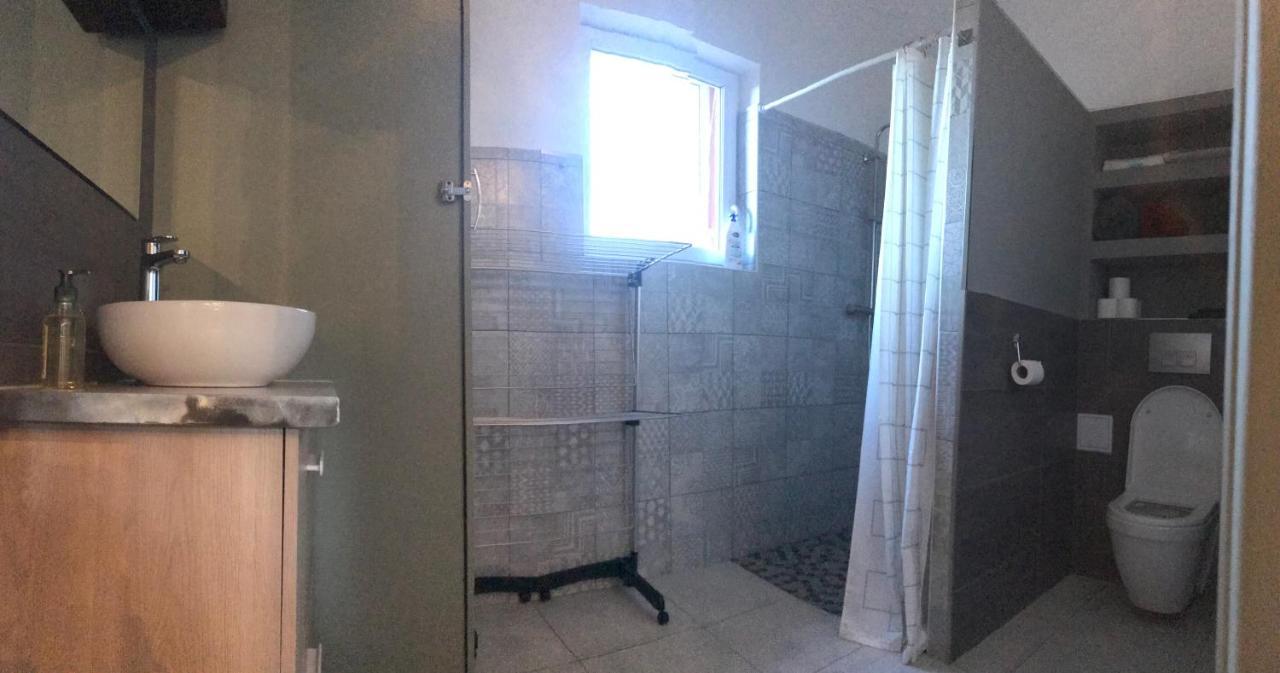 La Gaite De Louvignies Apartment Ngoại thất bức ảnh
